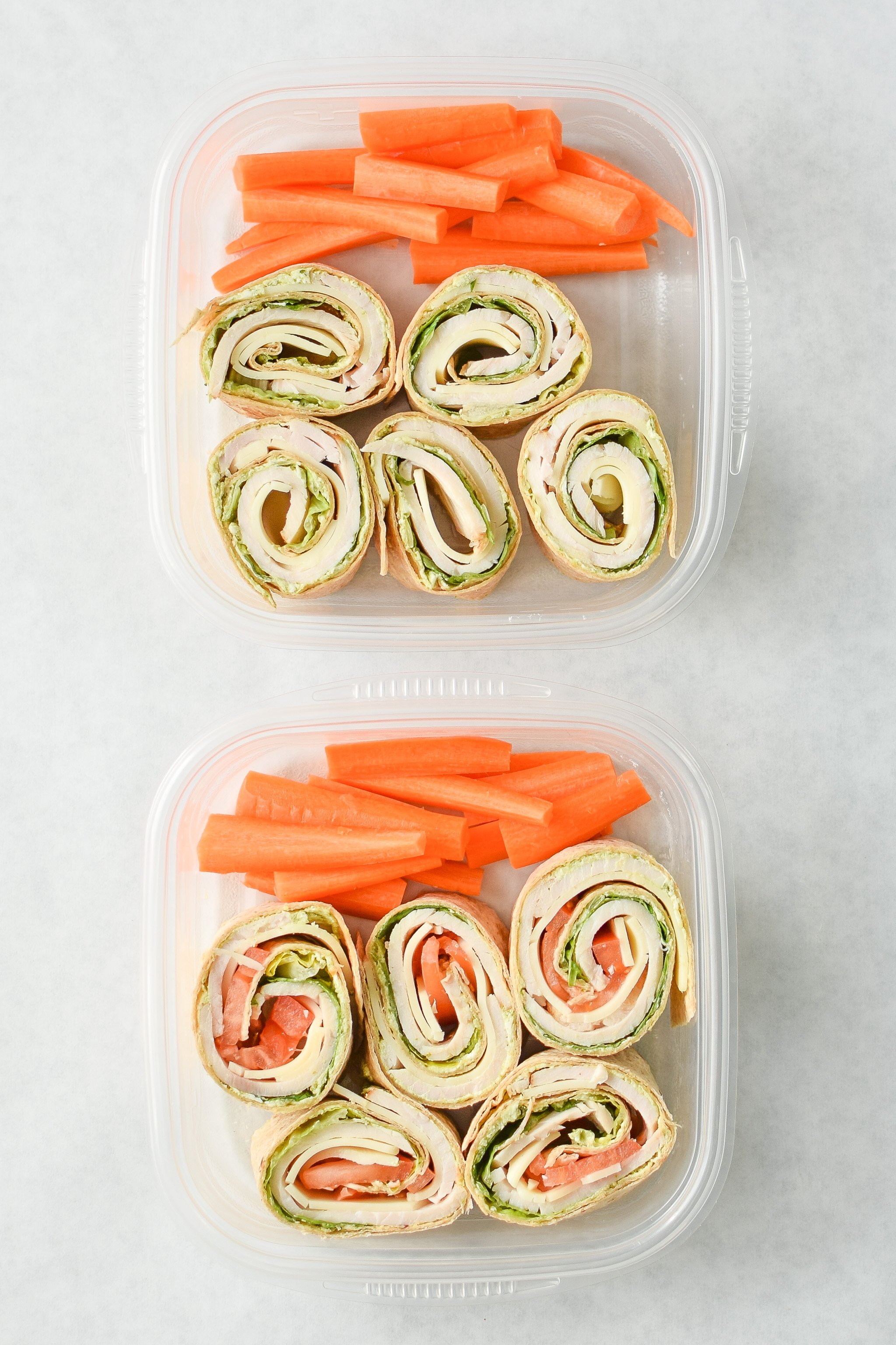 Turkey Pesto Tortilla Pinwheels - My favorite deli cold lunch in a homemade version PLUS pesto!! LOVE. - ProjectMealPlan.com