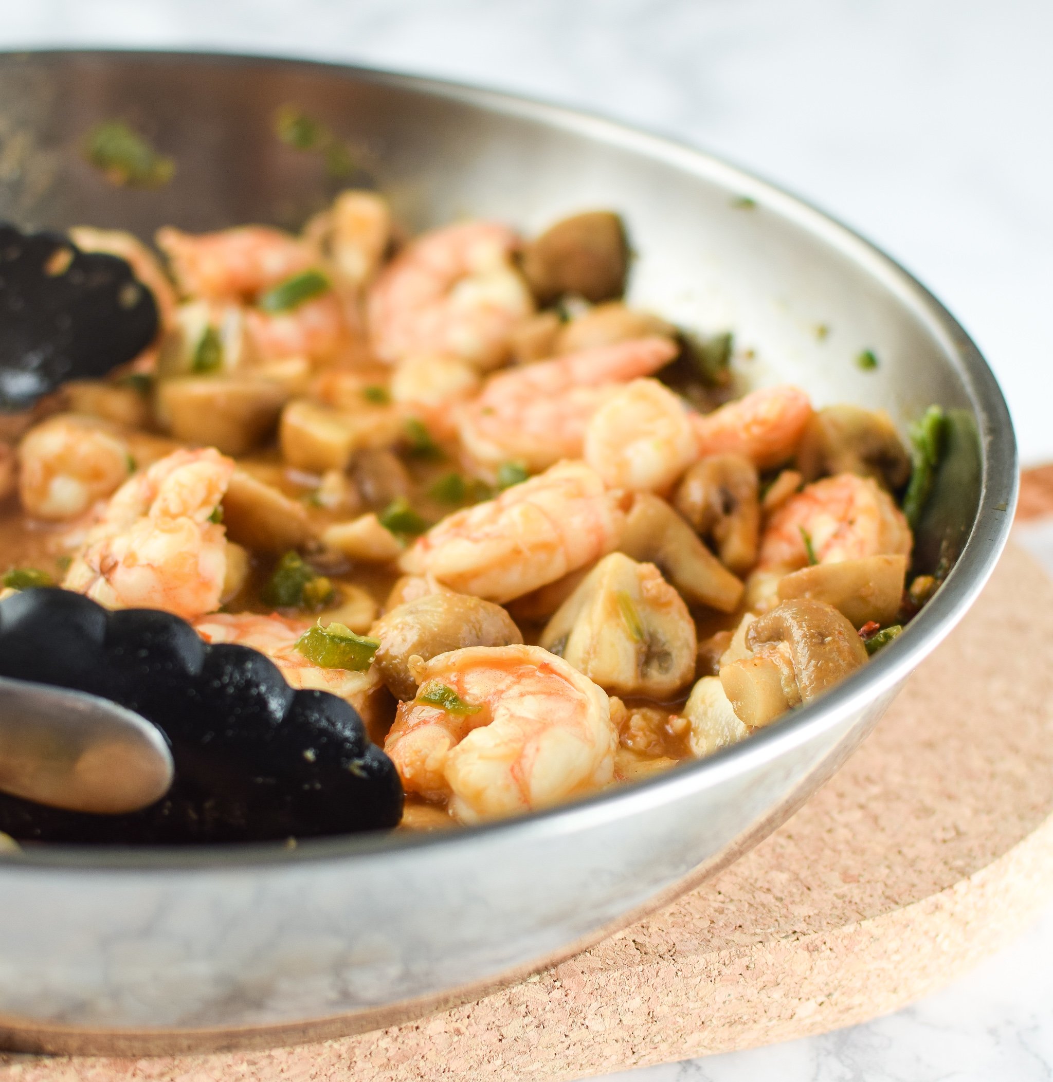 Easy Jalapeño Mushroom Shrimp Stir-Fry For Two recipe - An easy weeknight one-pot meal! Spicy and delicious, and no added corn starch! - ProjectMealPlan.com