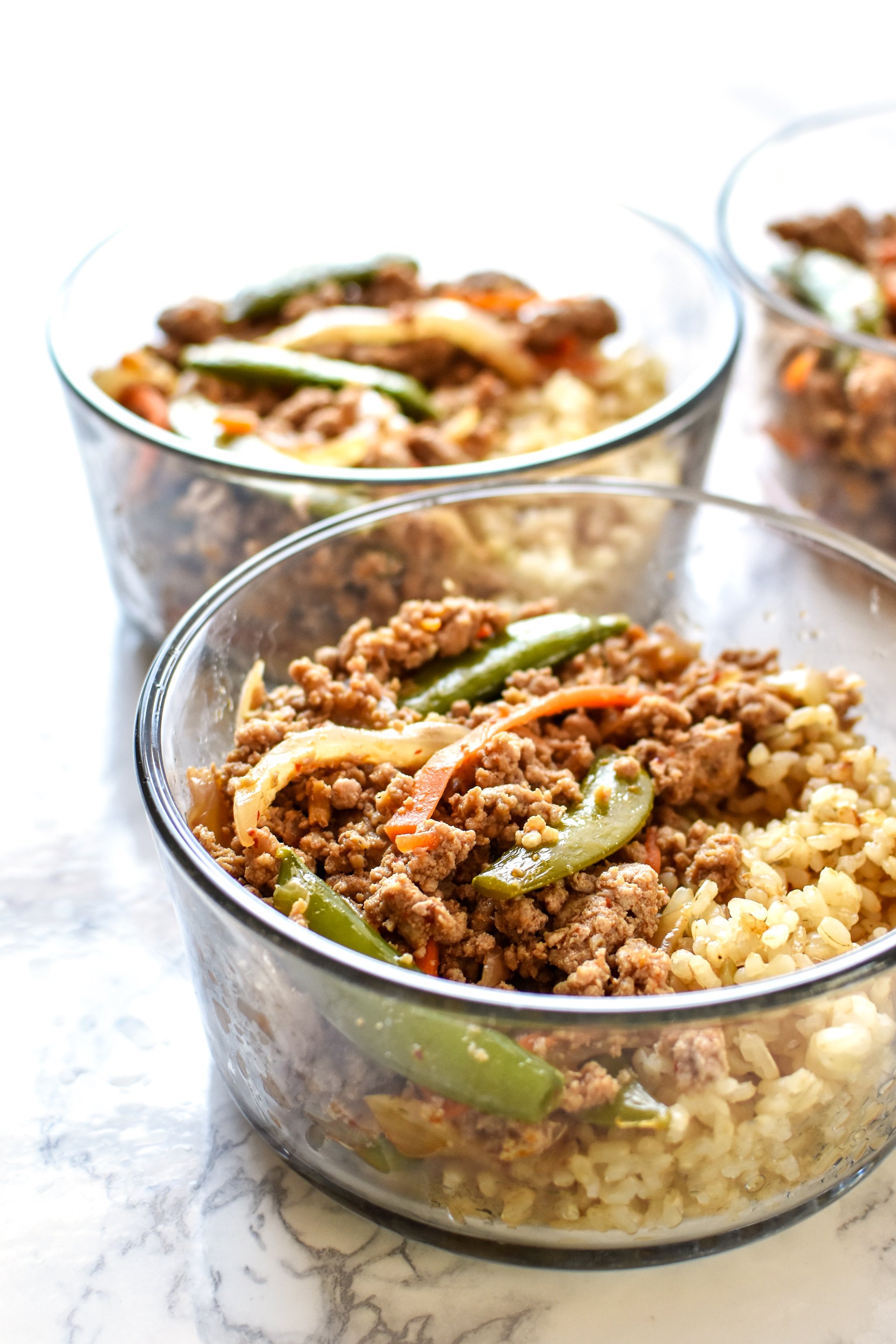 Meal Prep Ground Turkey Snap Pea Stir Fry Rice Bowls - A delicious recipe for veggie filled stir fry, super easy to meal prep for lunch! - ProjectMealPlan.com