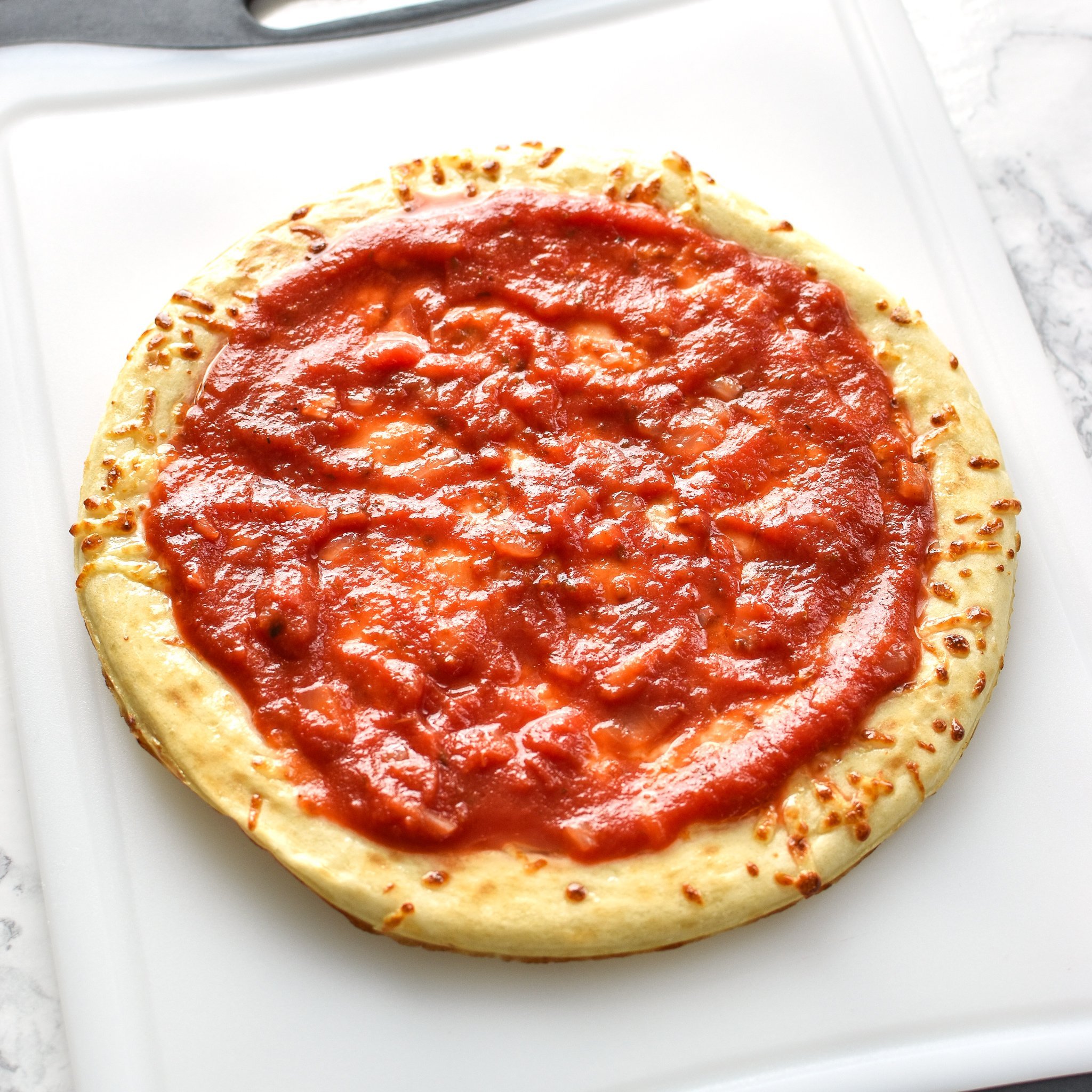 Come fare e congelare salsa di pizza fatta in casa-Big batch pizza salsa ricetta per preparare in anticipo in modo da poter avere salsa di pizza fatta in casa in 10 minuti! - ProjectMealPlan.com